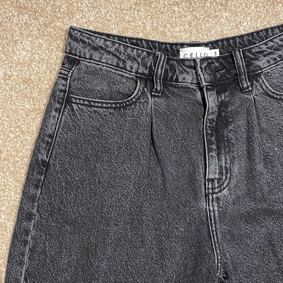 Cello Barrel Cut Denim Jeans In Dark Acid Wash Soft Black In Junior's Size 3 - Picture 3 of 12